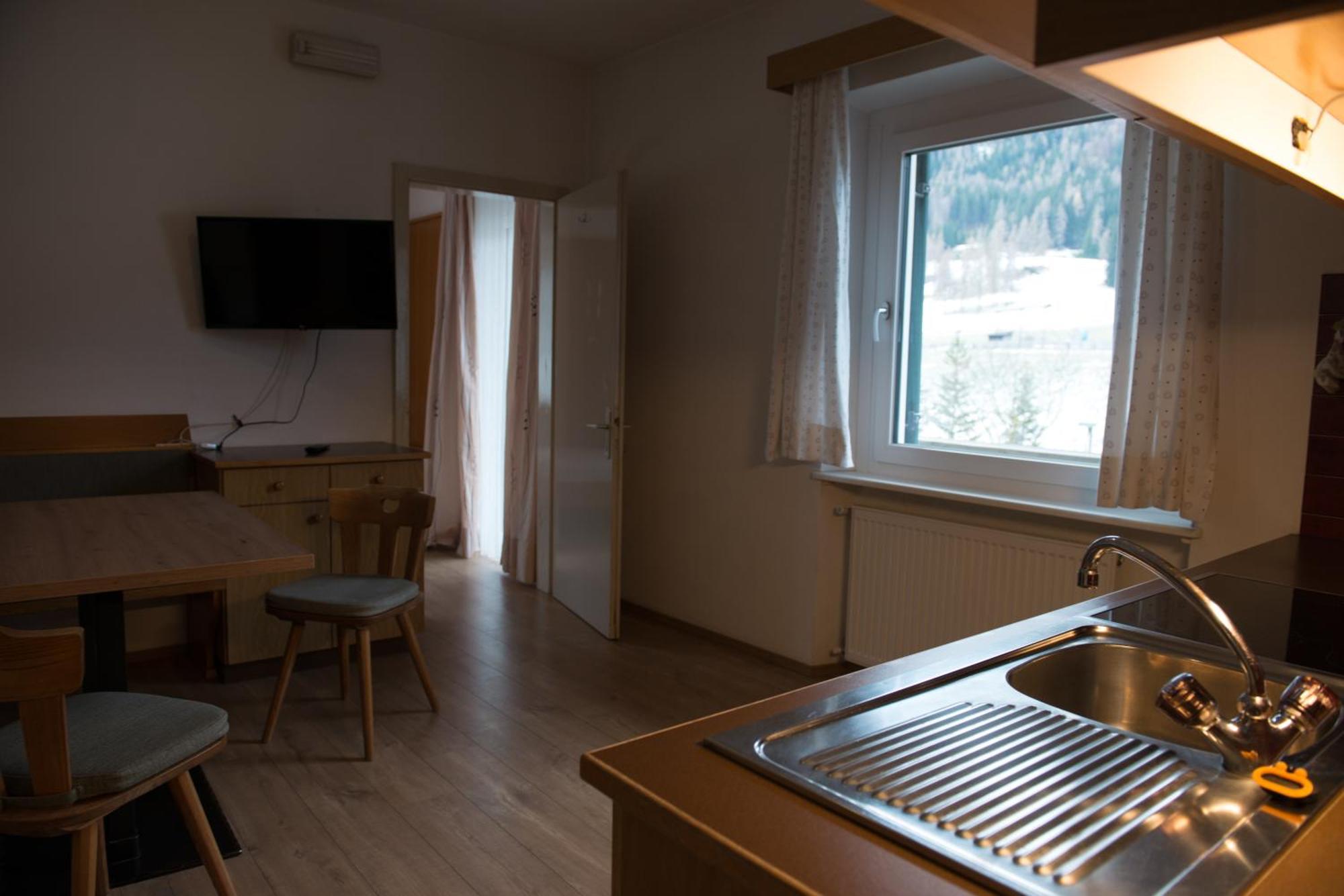 Garni Hofer Aparthotel Sexten ภายนอก รูปภาพ