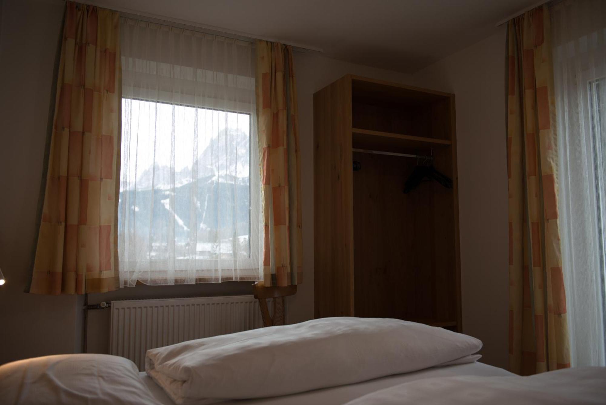 Garni Hofer Aparthotel Sexten ภายนอก รูปภาพ