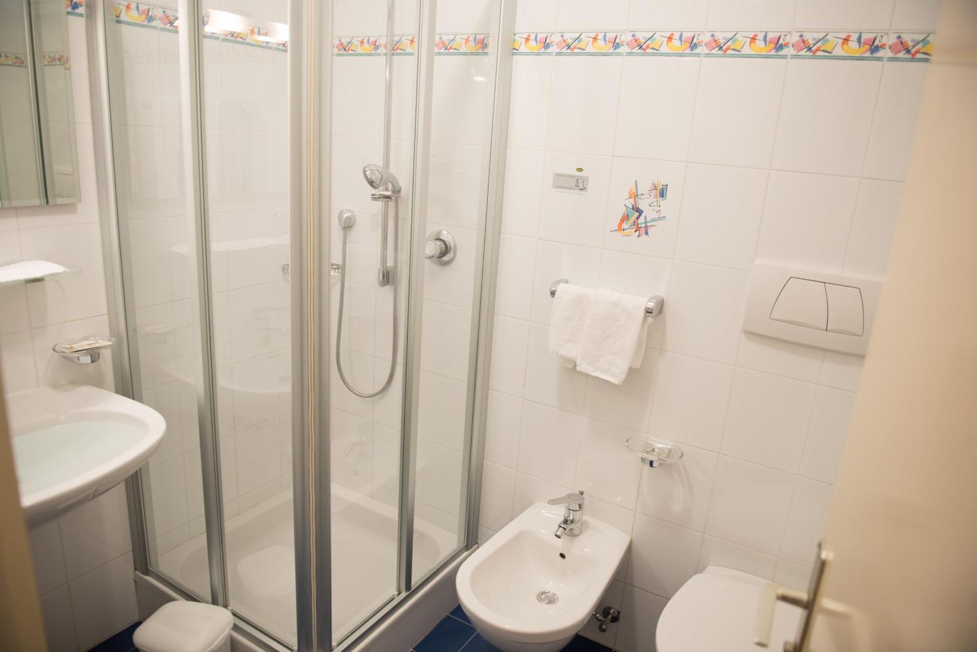 Garni Hofer Aparthotel Sexten ภายนอก รูปภาพ