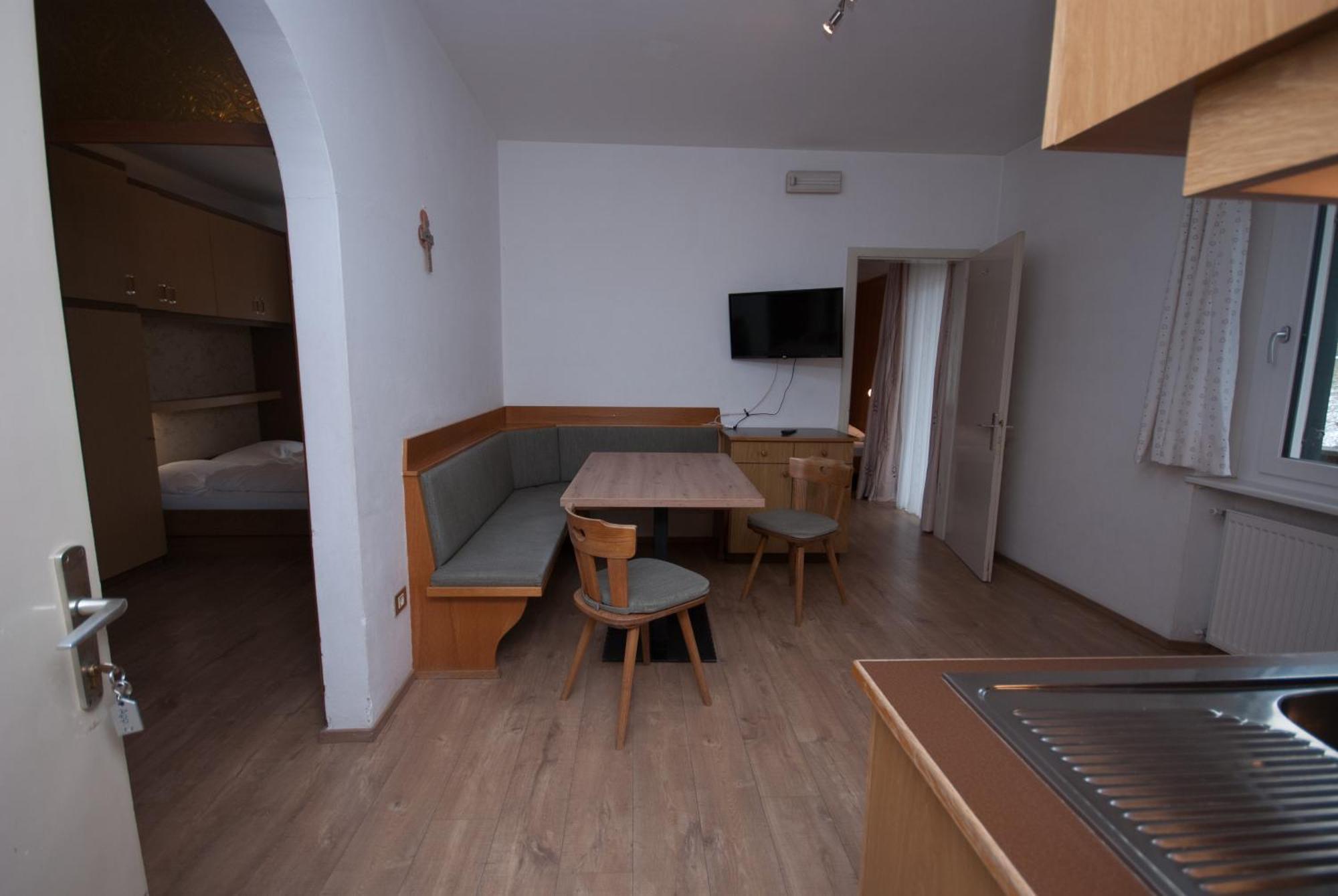 Garni Hofer Aparthotel Sexten ภายนอก รูปภาพ