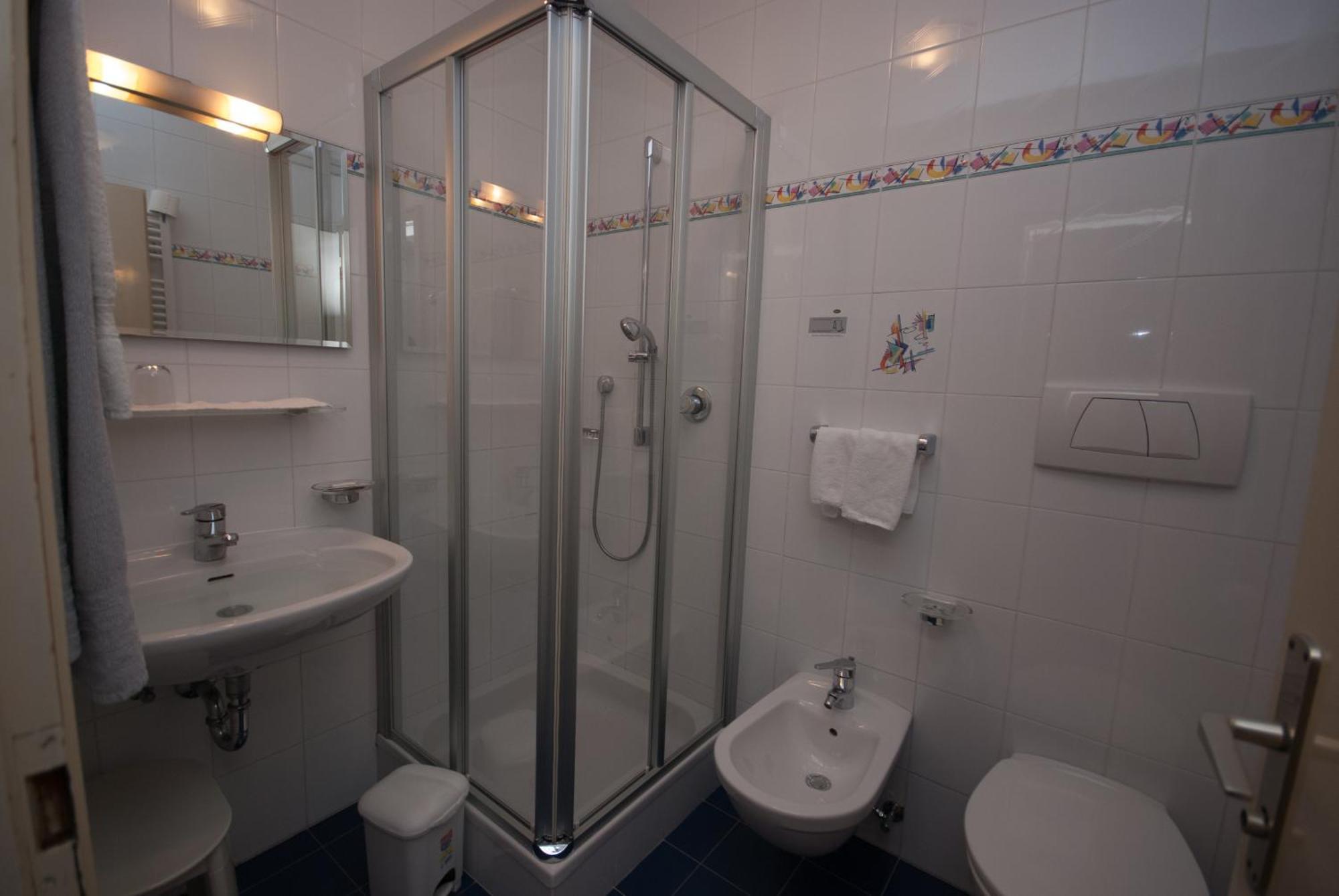 Garni Hofer Aparthotel Sexten ภายนอก รูปภาพ