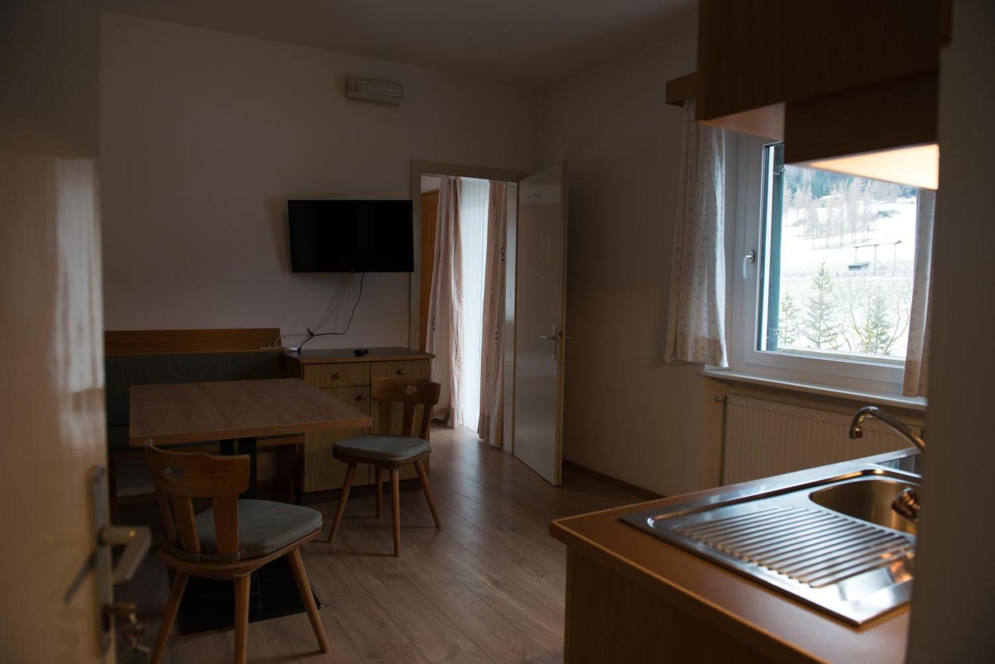 Garni Hofer Aparthotel Sexten ภายนอก รูปภาพ