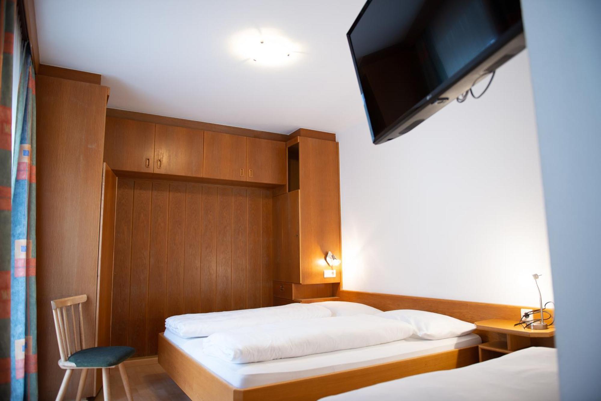 Garni Hofer Aparthotel Sexten ภายนอก รูปภาพ