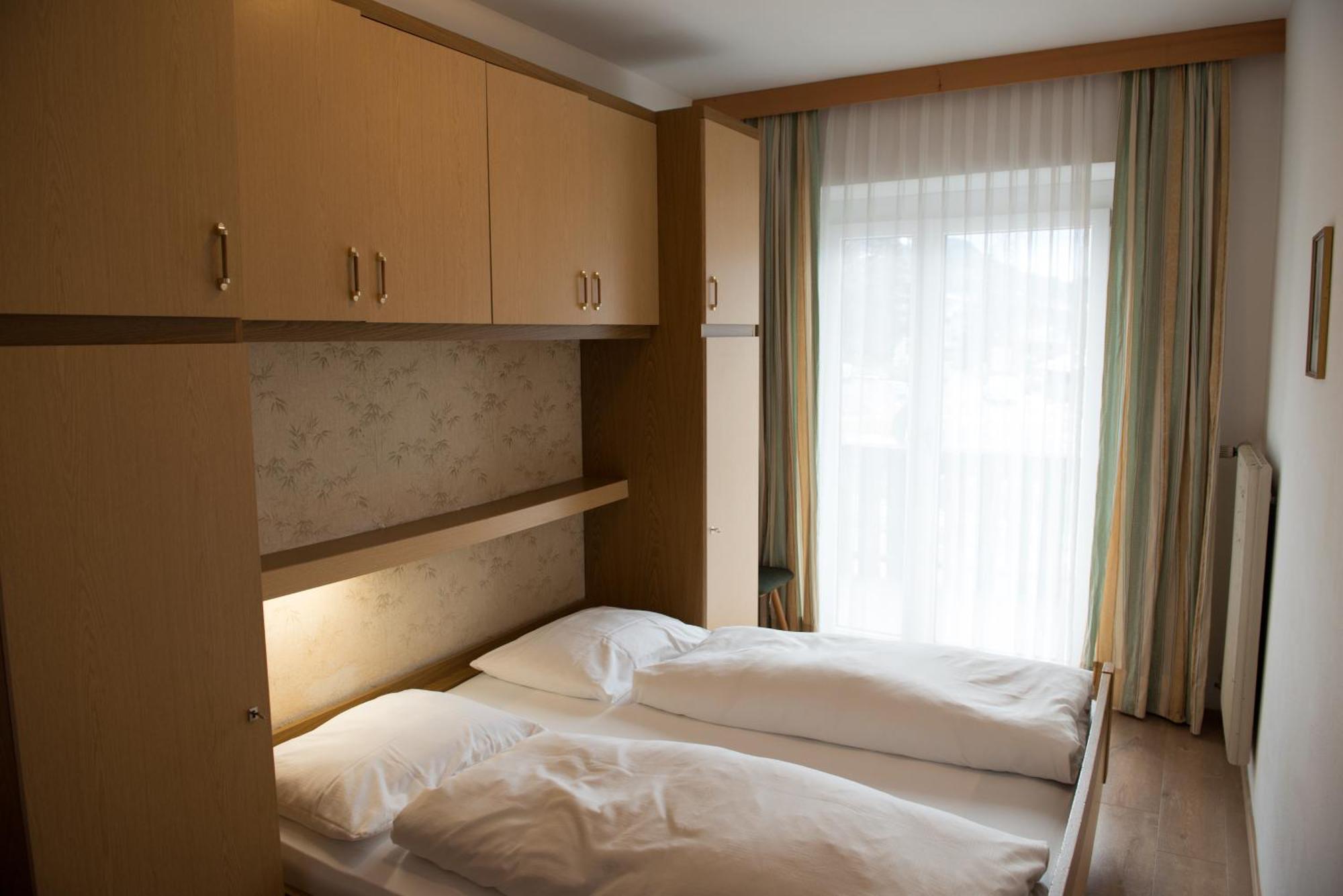Garni Hofer Aparthotel Sexten ภายนอก รูปภาพ